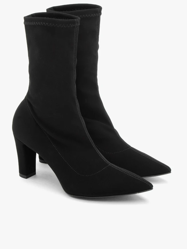 Black elastic ankle boots with high stiletto