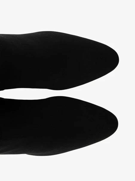 Hohe, elastische Overknee-Stiefel mit Stilettoabsatz