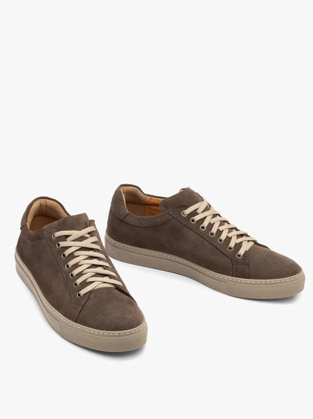 Graue Turnschuhe für Männer