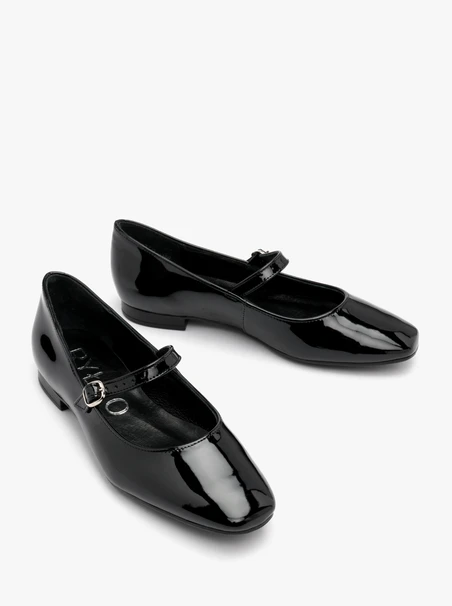 Black patent ballerinas with decorative strap