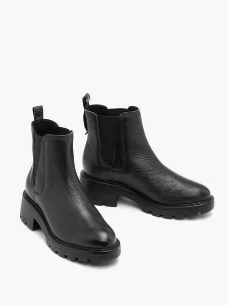 Schwarze Damen-Slingbacks mit dekorativem Schnitt am Gummizug