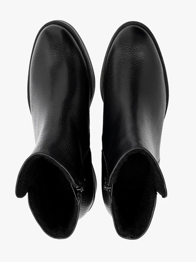 Schwarze klassische Damenstiefel