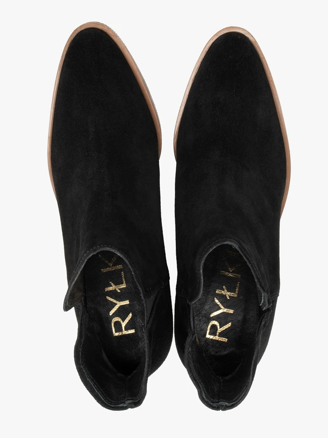 Schwarze knöchelhohe Stiefel