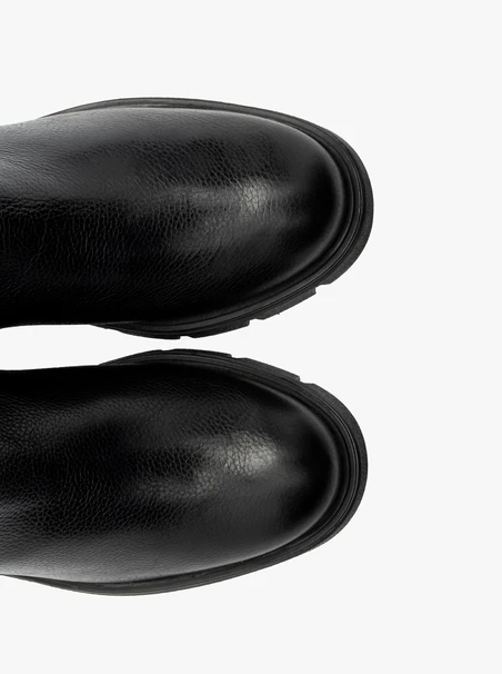 Schwarze Gummistiefel mit schmalem Schaft
