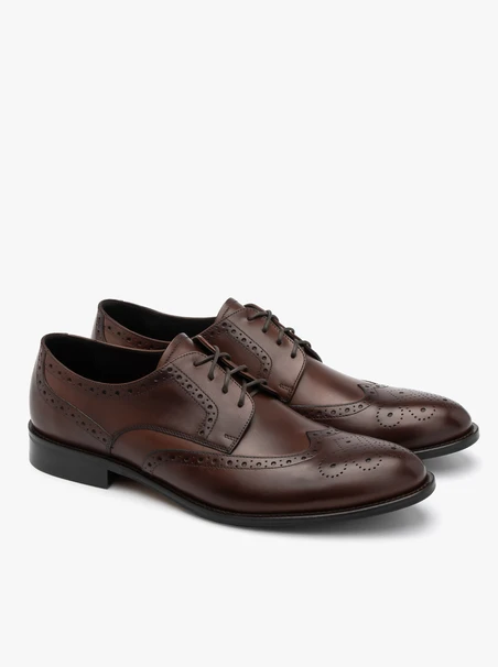 Braune elegante Herren Brogues