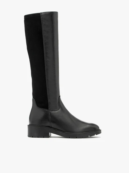 Schwarze Stiefel mit flexiblem, schmalem Schaft