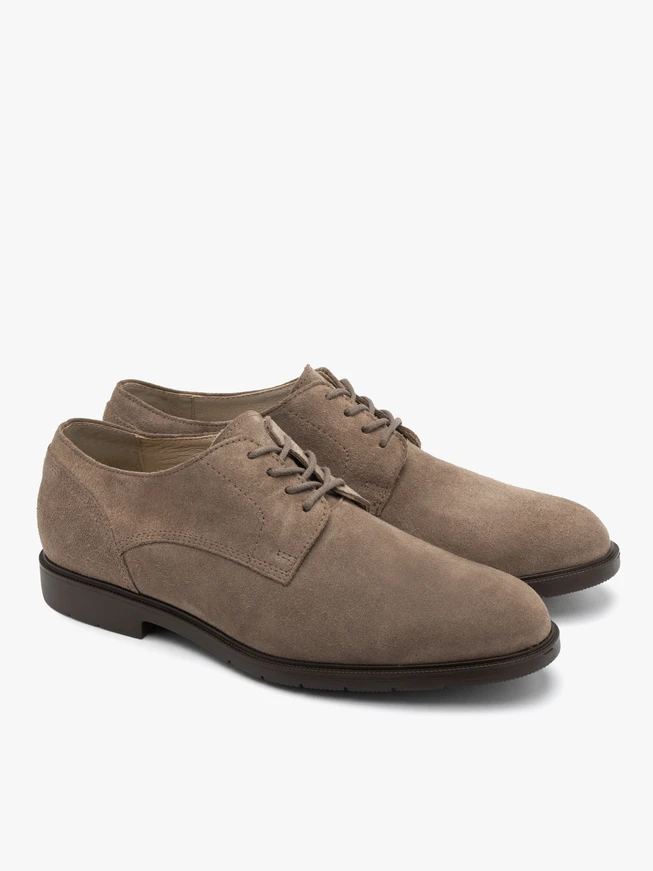 Grauer und beiger leichter Halbschuh für Männer