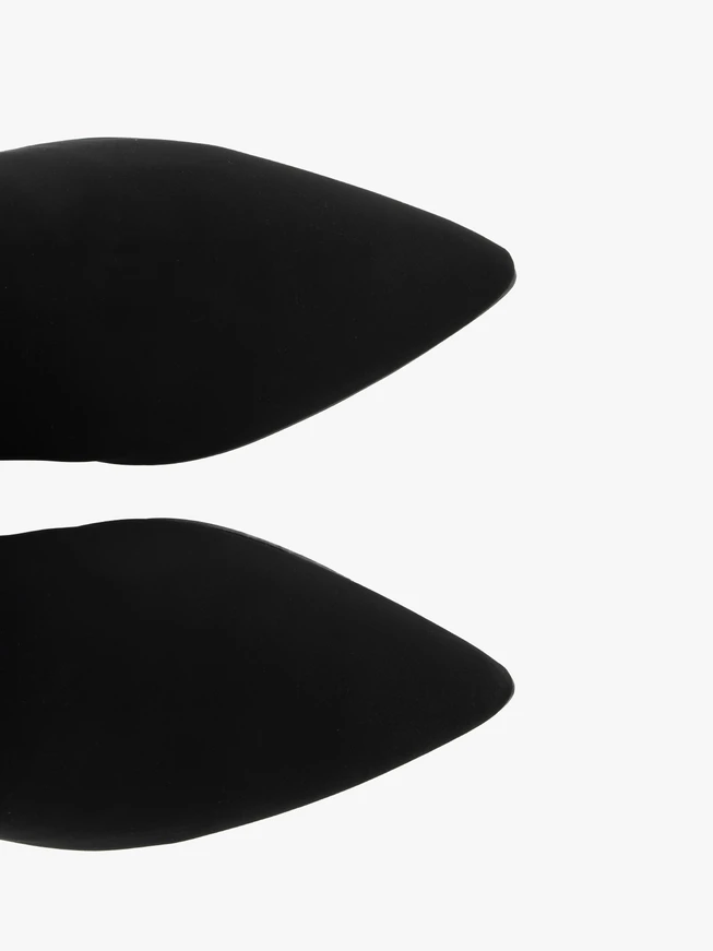Flexibler Stiefel mit schmalem Stiletto-Schaft
