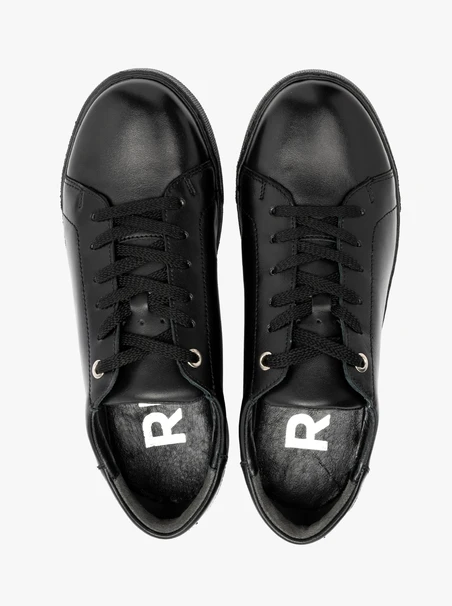 Sportliche Damen-Halbschuhe in Schwarz