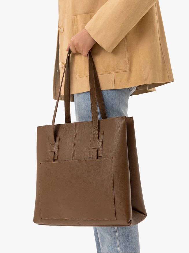 Jasnobrązowa duża torebka typu shopperka