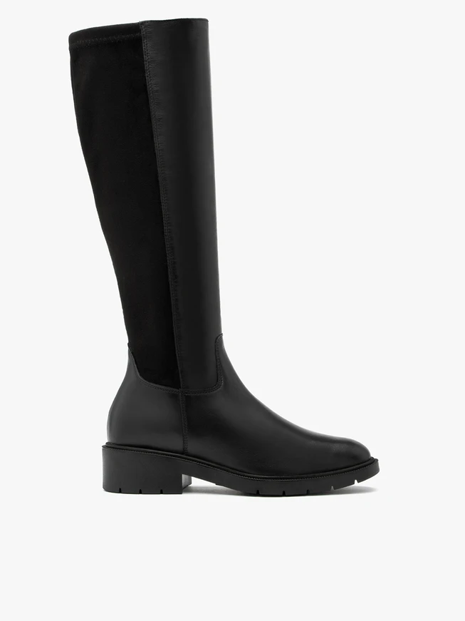 Schwarze Stiefel mit elastischem Schaft