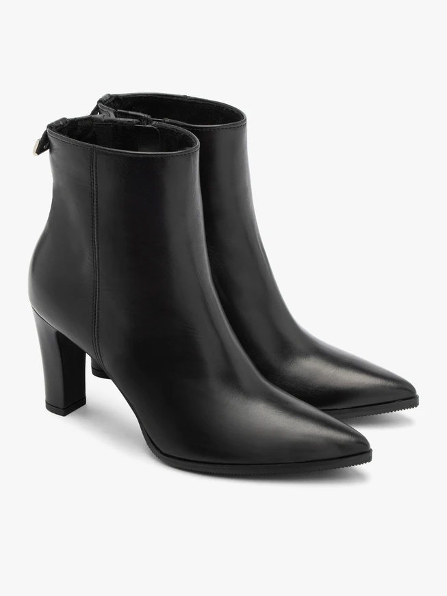 Schwarze Stiefel aus Vollnarbenleder mit klobigem Stilettoabsatz