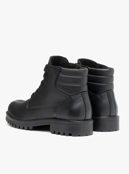 Schwarze Herrenstiefel aus Vollnarbenleder