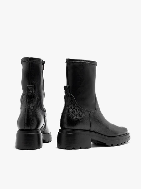 Damenstiefel mit leichtem Boden und flexiblem Schaft