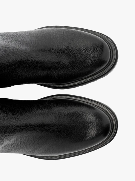 Damenstiefel mit leichtem Boden und flexiblem Schaft