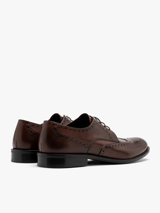 Braune elegante Herren Brogues