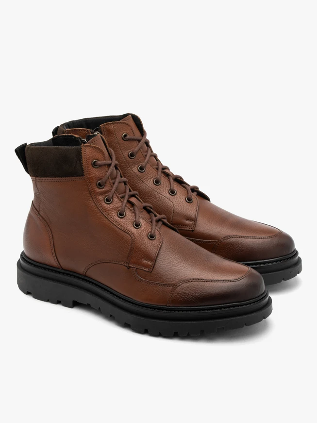 Chunky men’s boots with decorative upper
