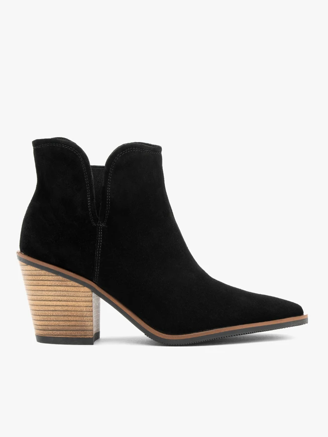 Schwarze knöchelhohe Stiefel