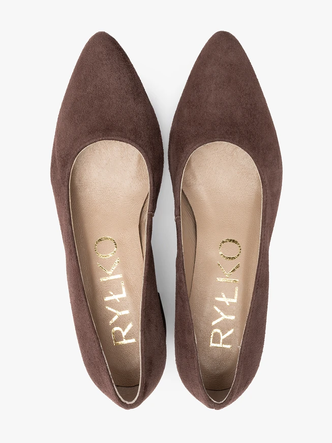 Braune Velours-Pumps mit niedrigem Absatz