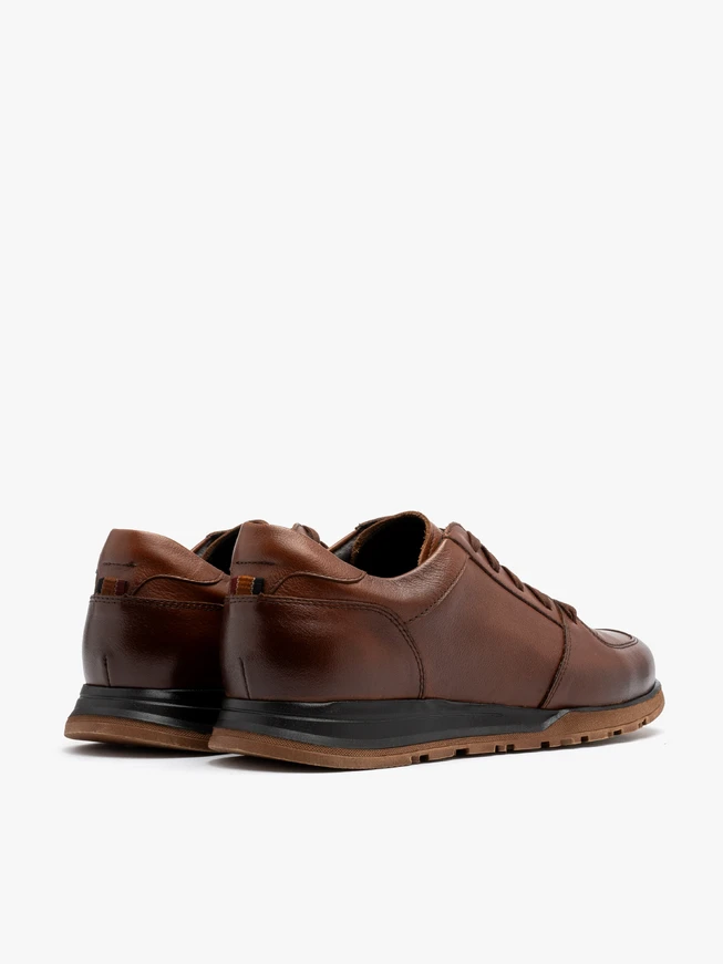 Braune Herren-Sneakers mit zweifarbiger Sohle