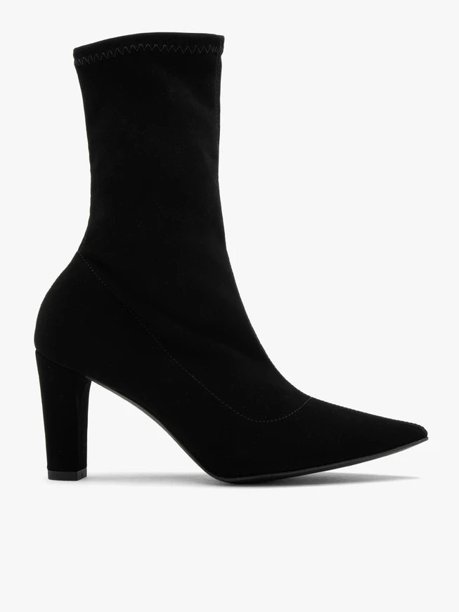 Black elastic ankle boots with high stiletto