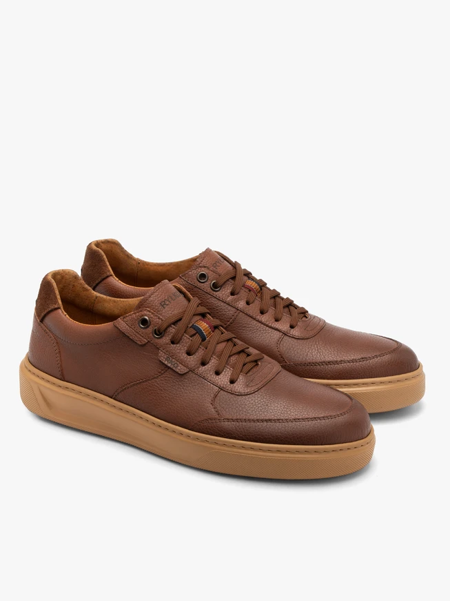 Brown sporty shoes with thick sole