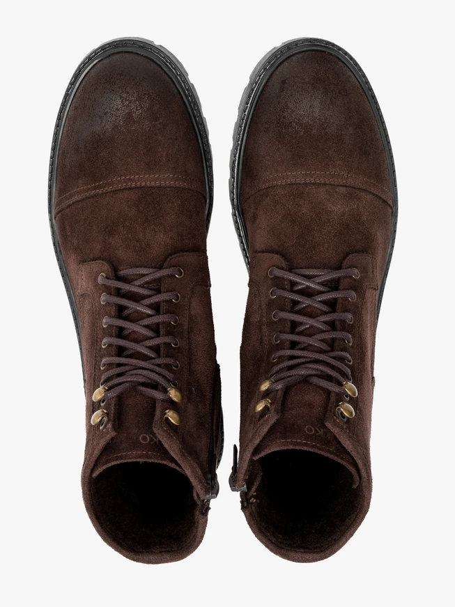 Brown men’s suede boots