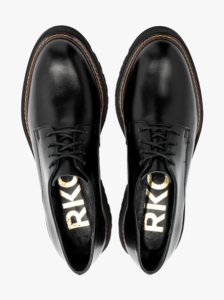 Schwarze Damenhalbschuhe mit dekorativem Boden