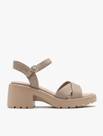 Beigefarbene Sandalen mit festem Boden