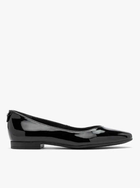 Black patent round-toe ballerinas