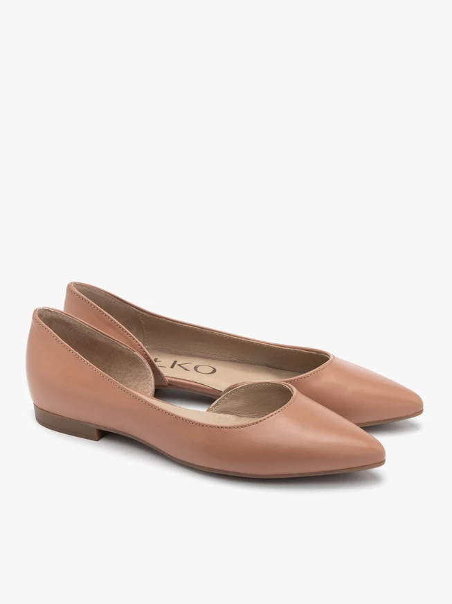 Ballerinas in schmutzigem Rosa