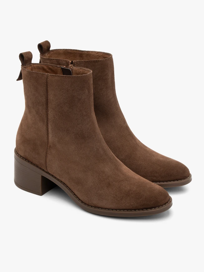 Braune Velours-Damenstiefel