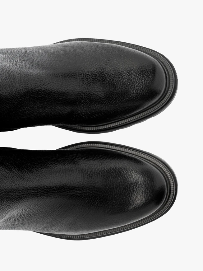 Damenstiefel mit leichtem Boden und flexiblem Schaft