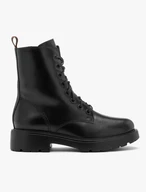 Klassische schwarze Stiefel auf leichter Basis