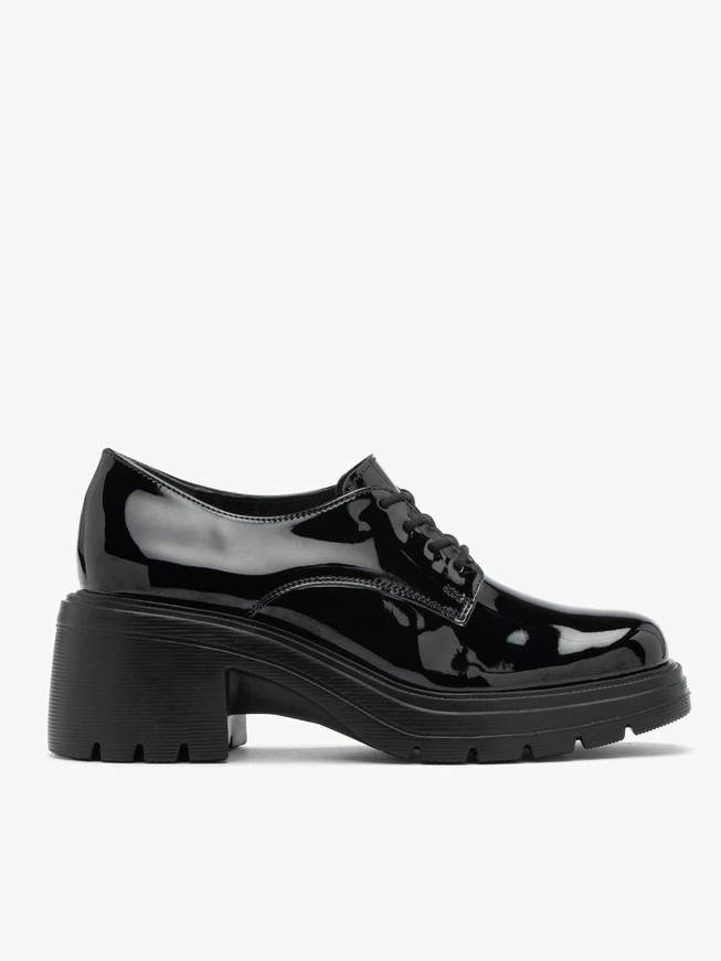 Black chunky-sole women’s shoes