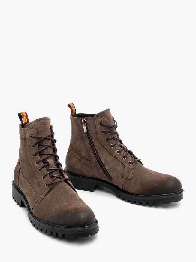 Gray-brown men’s suede boots