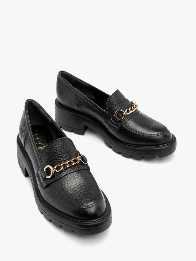 Black women’s loafers with chunky sole