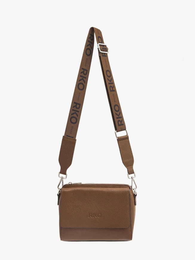Braune Damenhandtasche mit breitem Gurtband
