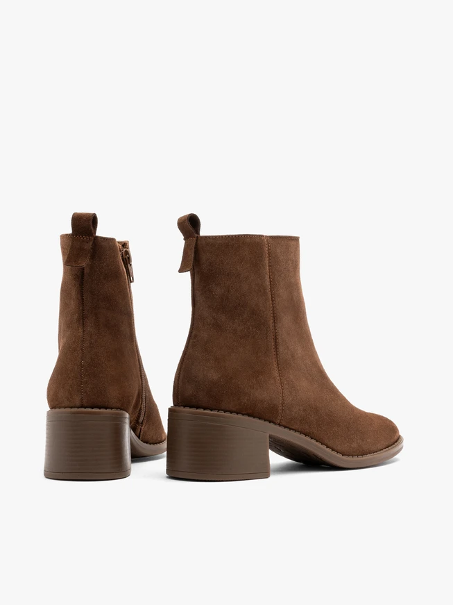 Braune Velours-Damenstiefel