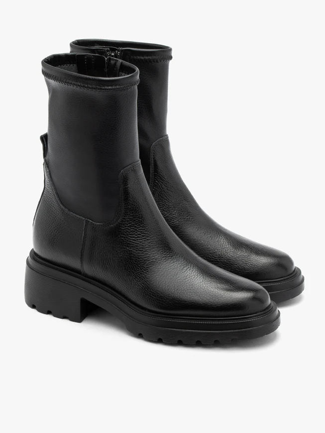 Damenstiefel mit leichtem Boden und flexiblem Schaft