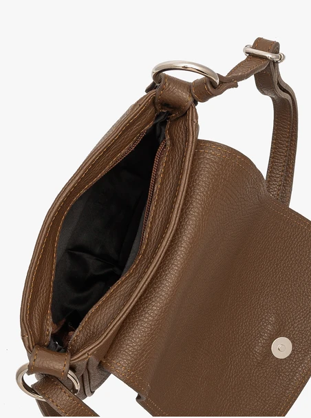 Braune Posttasche mit Klappe