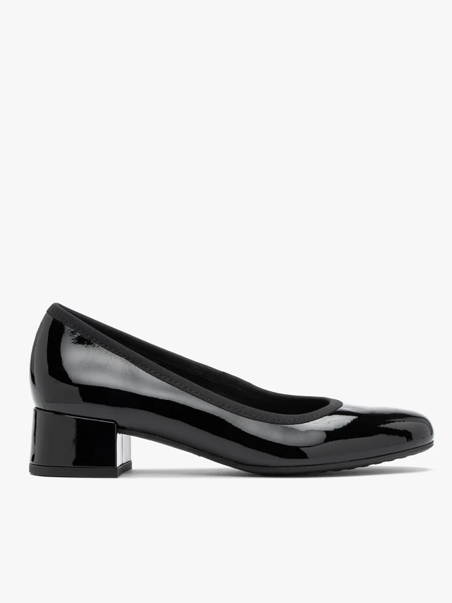 Schwarz lackierte Pumps für Frauen