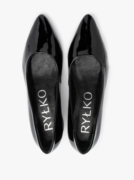 Black patent low-heel pumps