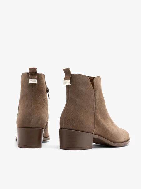 Sand ankle boots with decorative upper