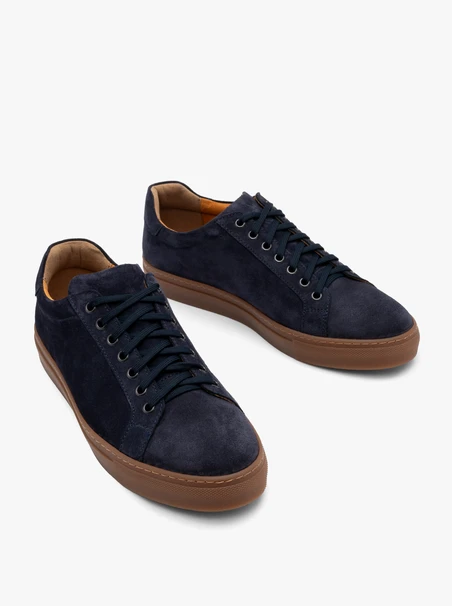 Marineblaue Turnschuhe für Männer