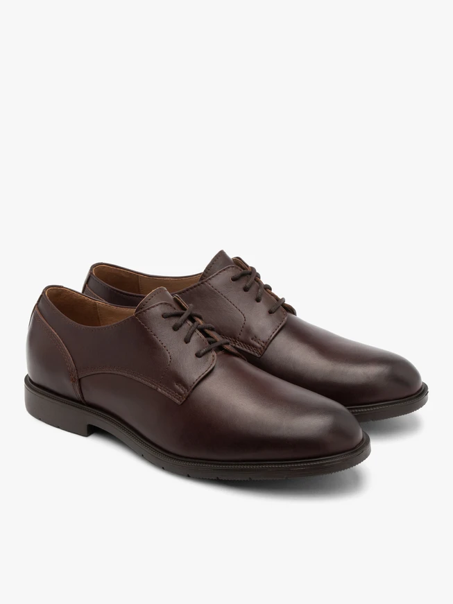 Braune Herrenhalbschuhe mit hellem Boden
