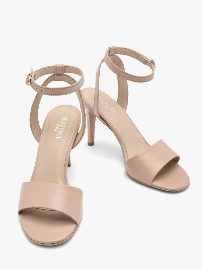 Beigefarbene Stiletto-Sandalen