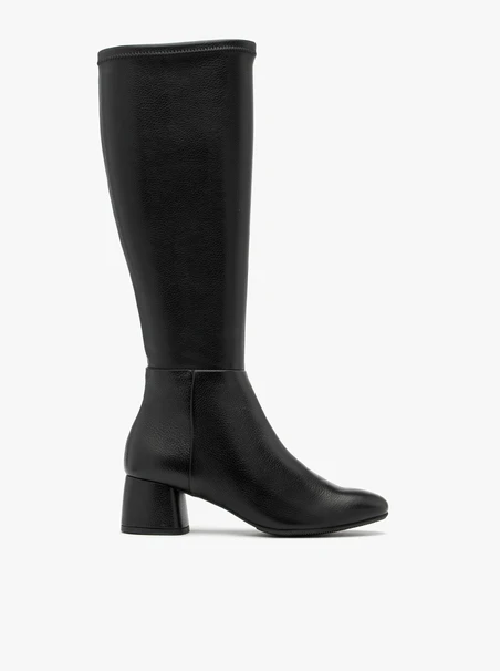 Black knee-high elastic boots with low heel