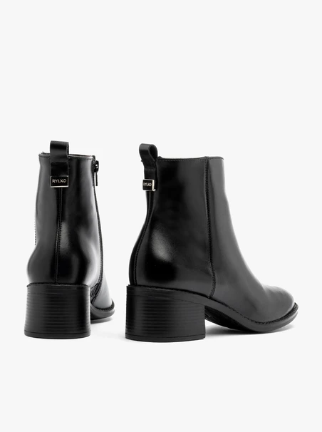 Schwarze Damenstiefel mit gerade geschnittenem Schaft