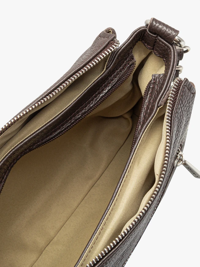 Dunkelbraune Posttasche mit verstellbarem Riemen